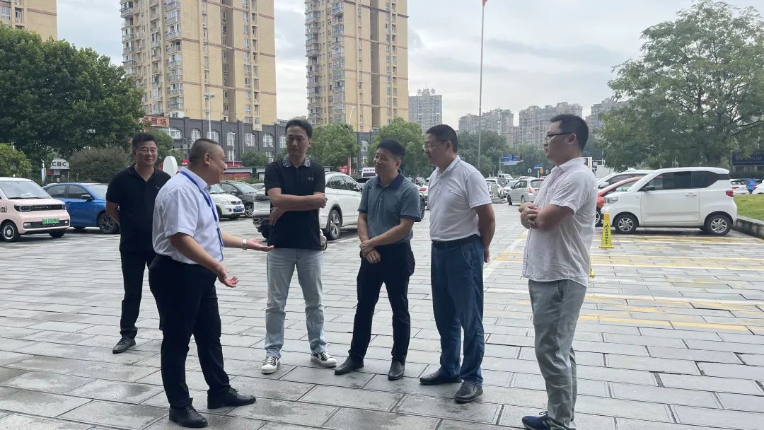 省交通廳到景德鎮(zhèn)汽車站檢查“兩節(jié)”前安全生產工作