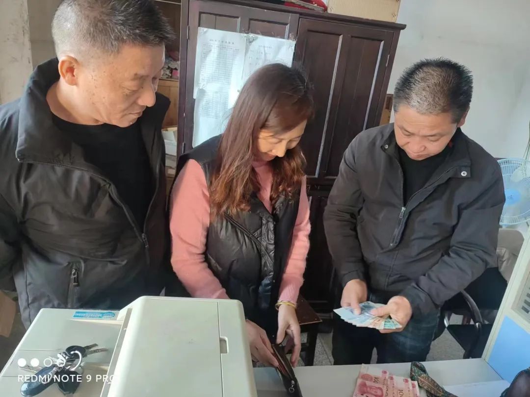 吉安公司：拾金不昧！這位駕駛員好樣的！