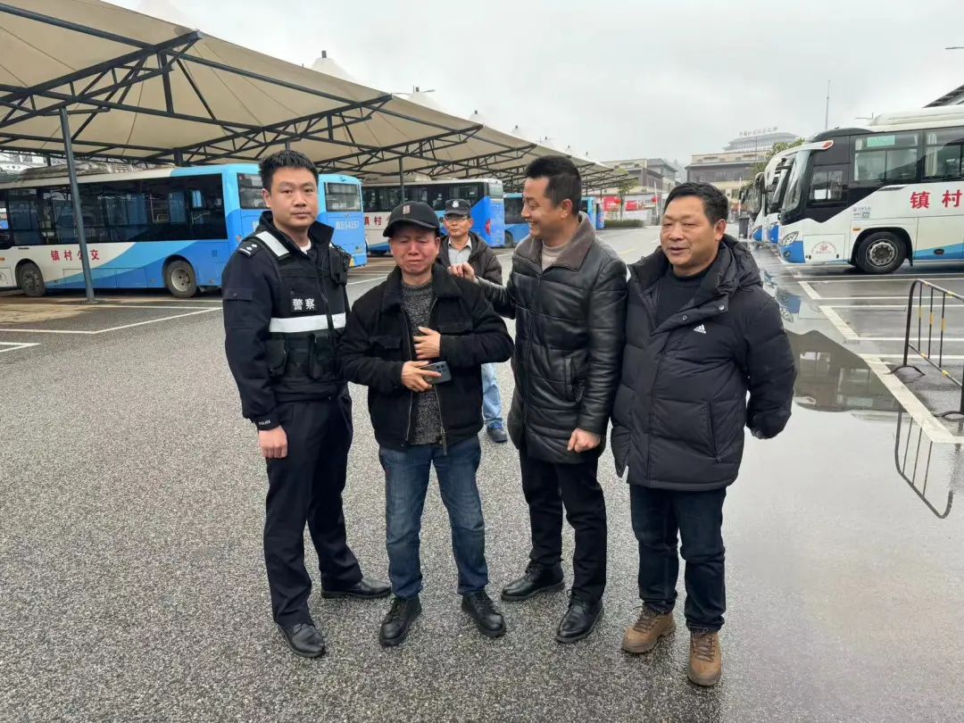 上饒汽運(yùn):善行之舉 陡峭春寒里的溫暖