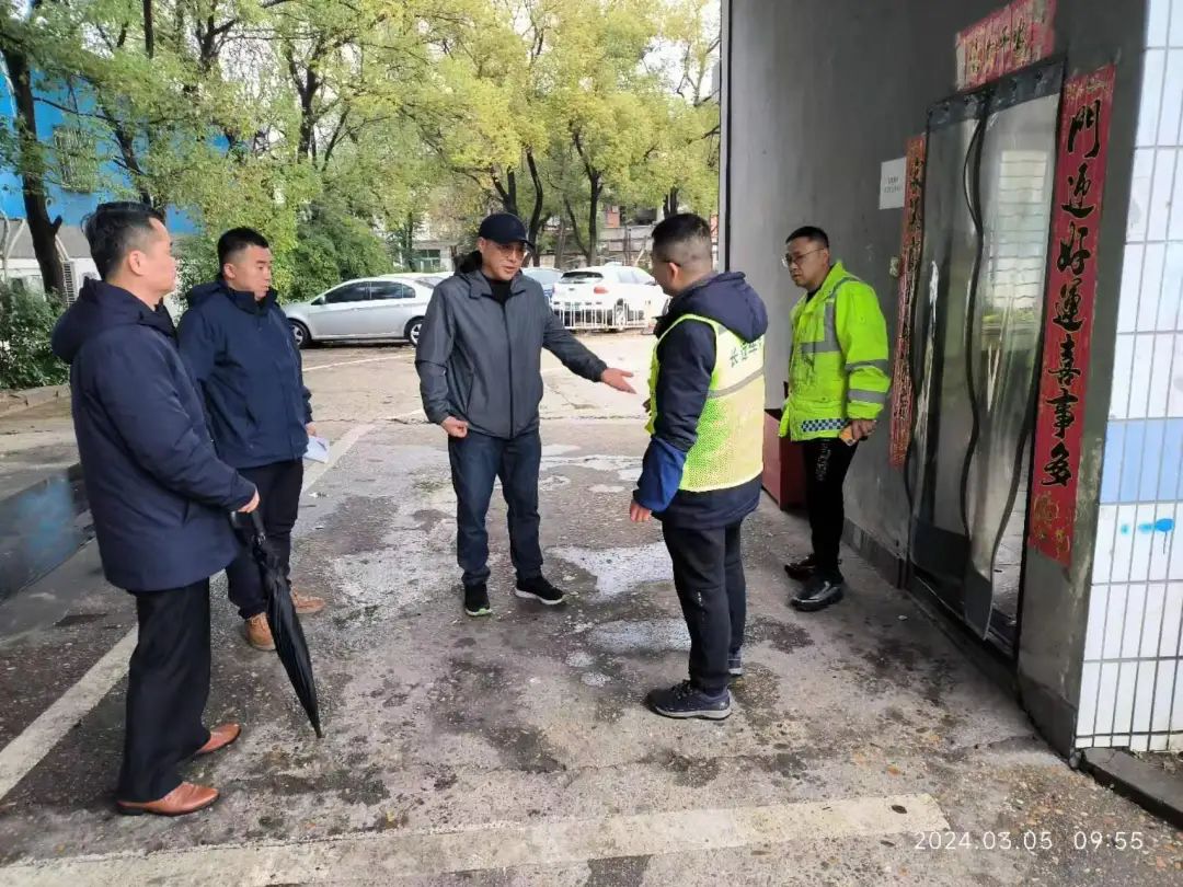 都市城際公交、大通物流開展全國“兩會”期間安全防范工作專項(xiàng)督導(dǎo)檢查