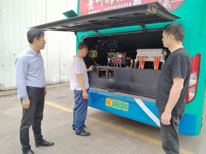 新余公交：開展車輛消防安全及愛車例保專項檢查